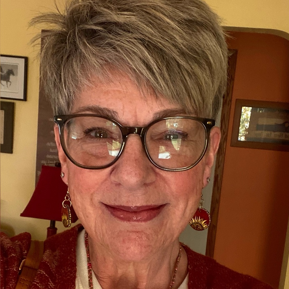 Meet your Posher, Peggy